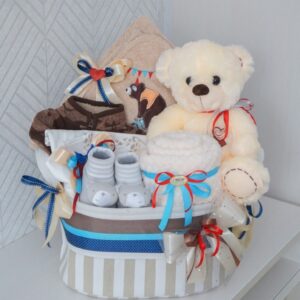 Красивый букет из одежды для мальчика Подарки новорожденному купить в СПб. Торт из подгузников красивый для мальчика Доставка купить в Спб +7 981 721 3217